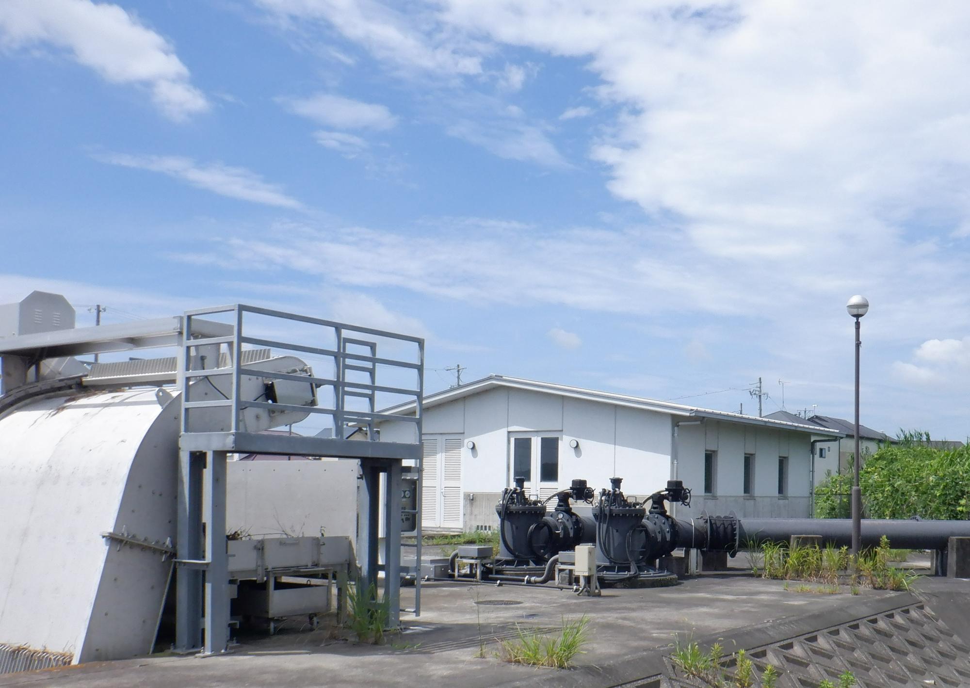田原地区排水ポンプ場写真