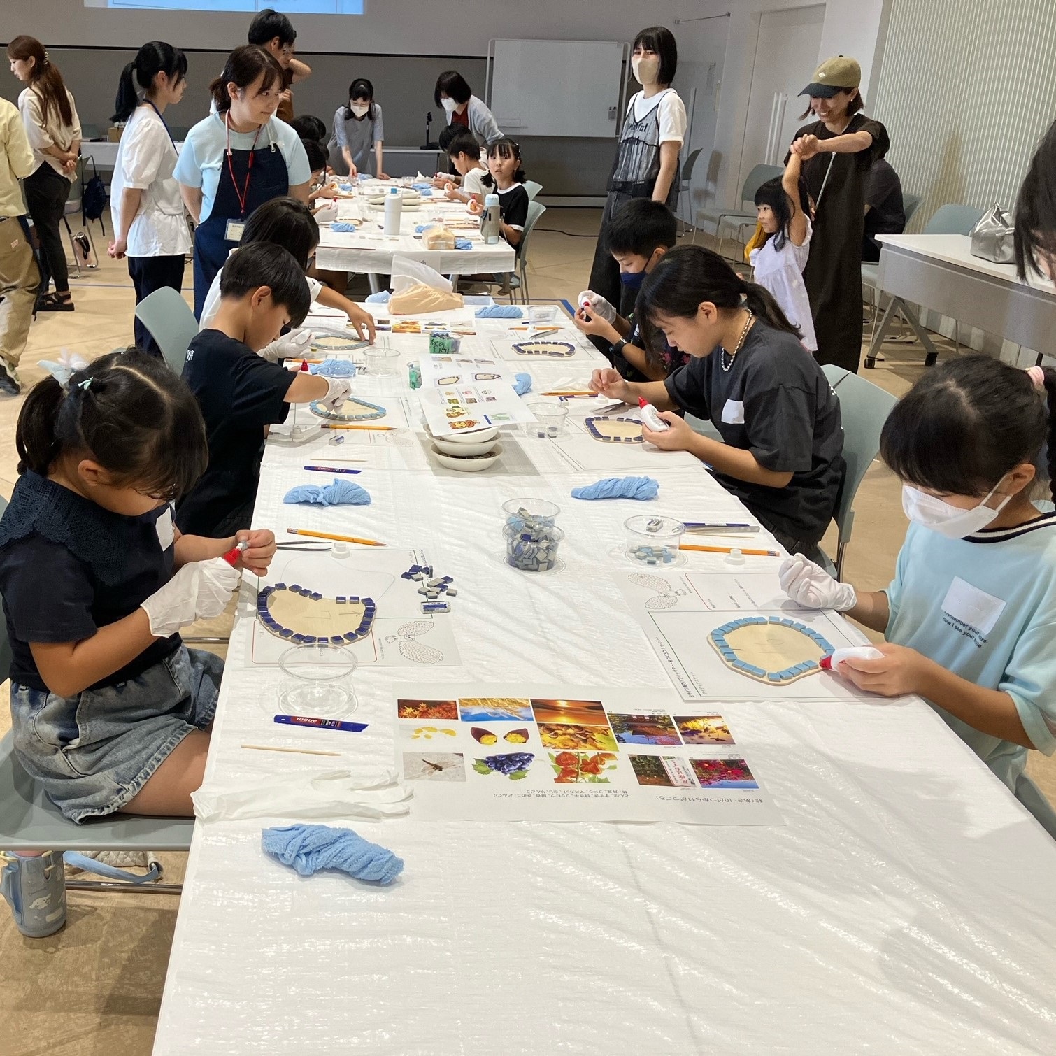 市民ワークショップ『モザイク画でパブリックアートを作ろう！』