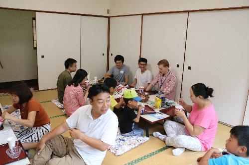 異文化カフェSPかき氷を食べながら交流