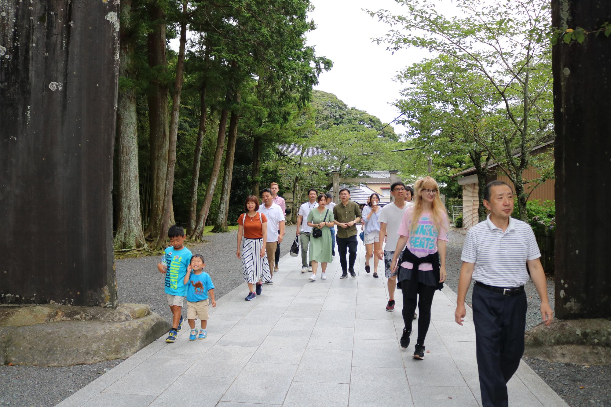 異文化カフェSP法多山を歩く